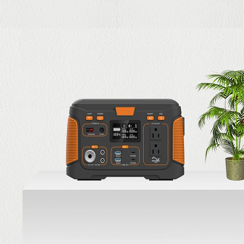 محطة طاقة محمولة للتخييم في ال - مراجعة Outdoor Power Tool Storage وسعره