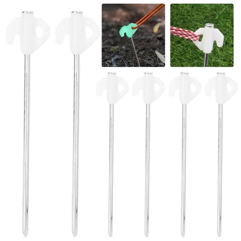 أوتاد خيمة مضيئة تتوهج في الظل - مراجعة Outdoor Power Stake وسعره